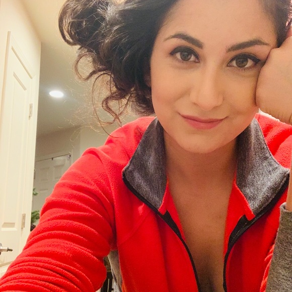 Meet your Posher, Yvonne - Picture 1 of 1